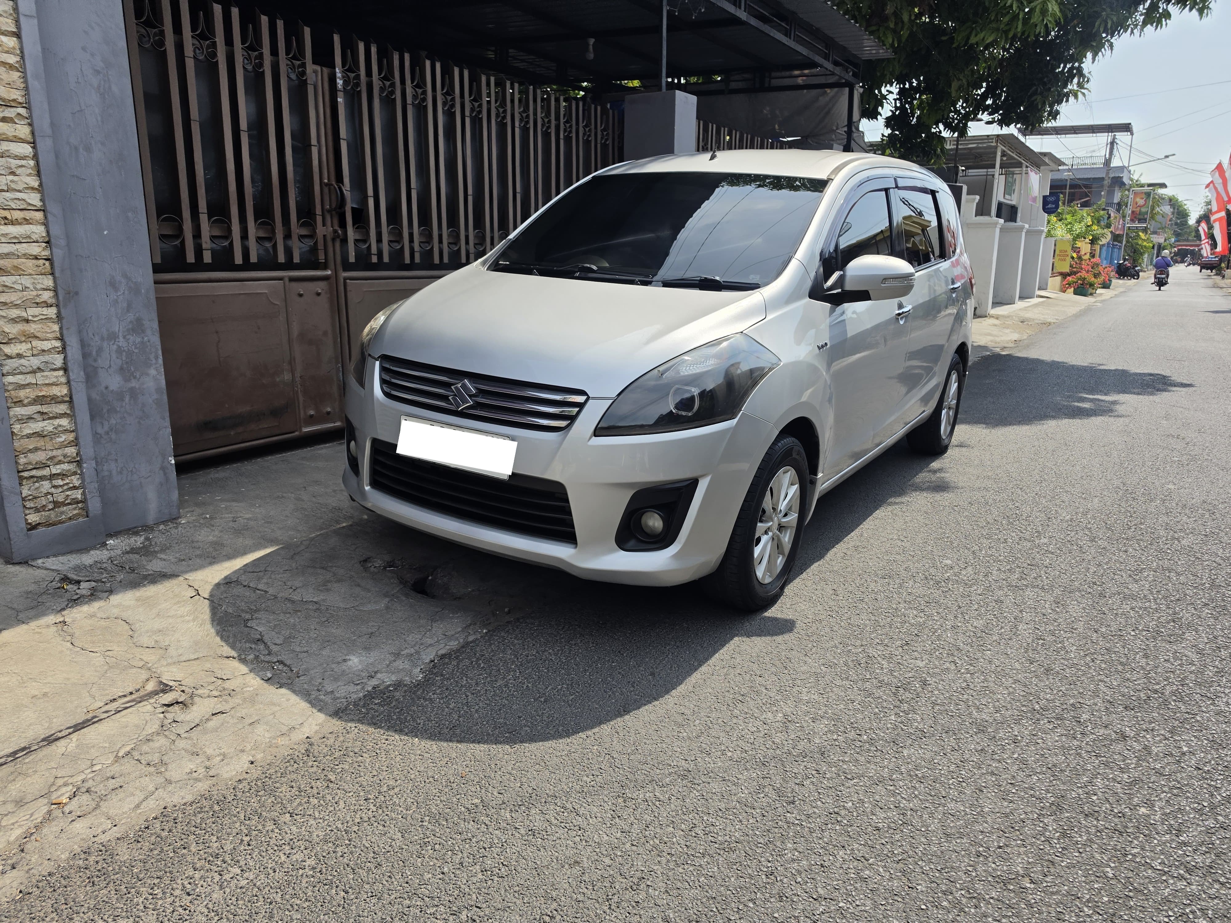 Suzuki Ertiga Gl At 2014