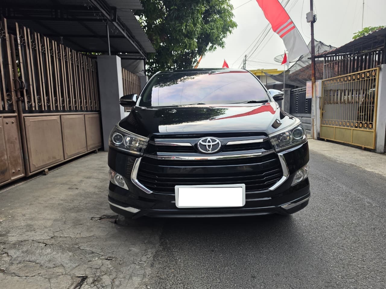 Toyota Venturer 2.4 At 2019